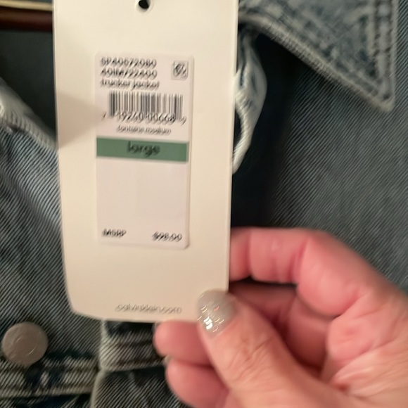 Brand new Calvin Klein Jean jacket size large this fits over sized - Picture 4 of 6